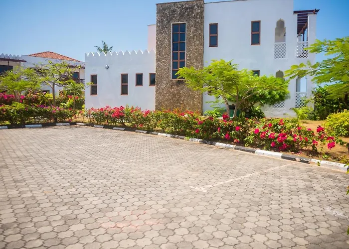 Njakaimba Beachfront Villa.